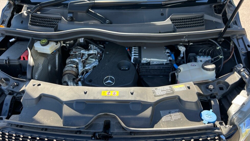 Used Mercedes-Benz V-Class 2024 for sale - 76062150: Photo 19