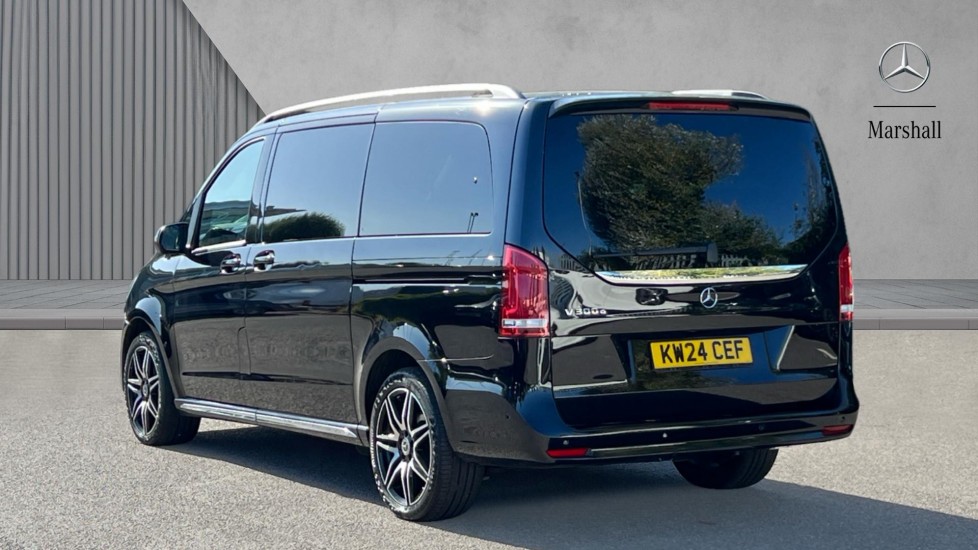 Used Mercedes-Benz V-Class 2024 for sale - 76062150: Photo 2