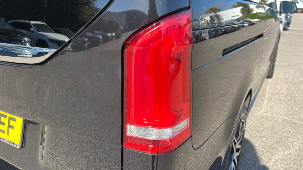 Used Mercedes-Benz V-Class 2024 for sale - 76062150: Photo 21