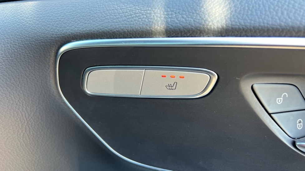 Used Mercedes-Benz V-Class 2024 for sale - 76062150: Photo 33