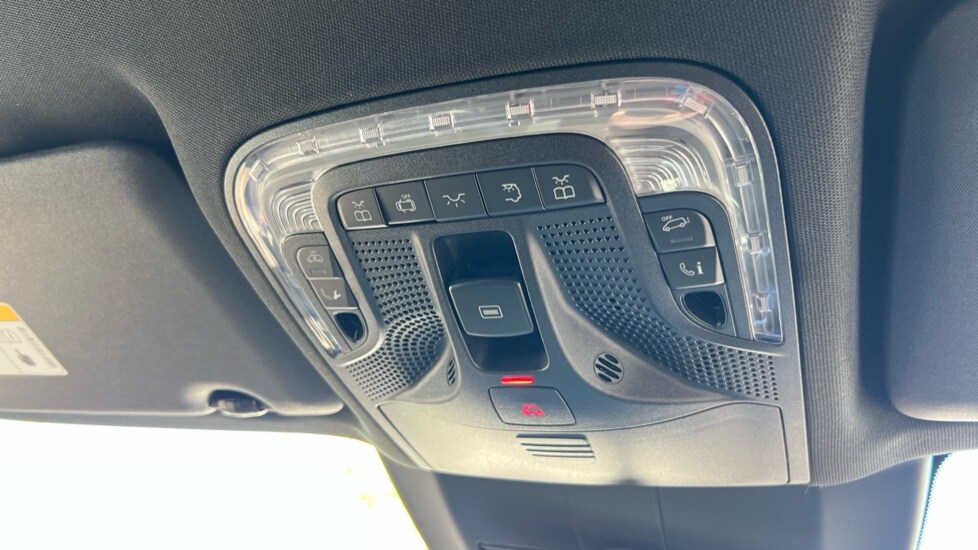 Used Mercedes-Benz V-Class 2024 for sale - 76062150: Photo 40