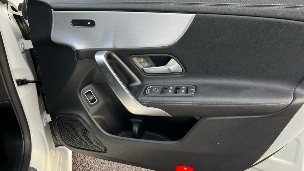 Used Mercedes-Benz CLA 2022 for sale - 76888852: Photo 32