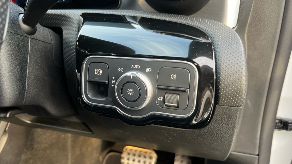 Used Mercedes-Benz CLA 2022 for sale - 76888852: Photo 33