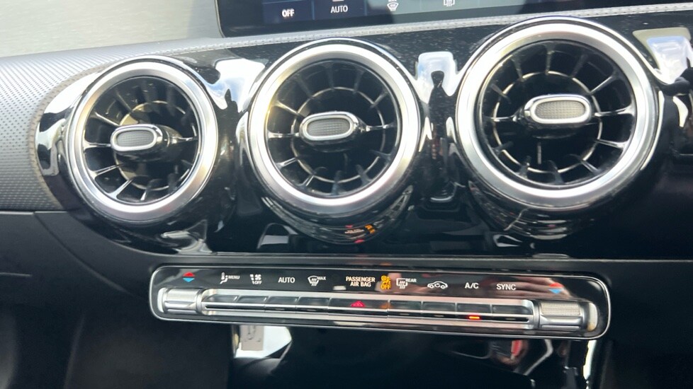 Used Mercedes-Benz CLA 2022 for sale - 76888852: Photo 40