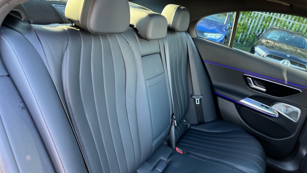 Used Mercedes-Benz E Class 2025 for sale - 76960230: Photo 15