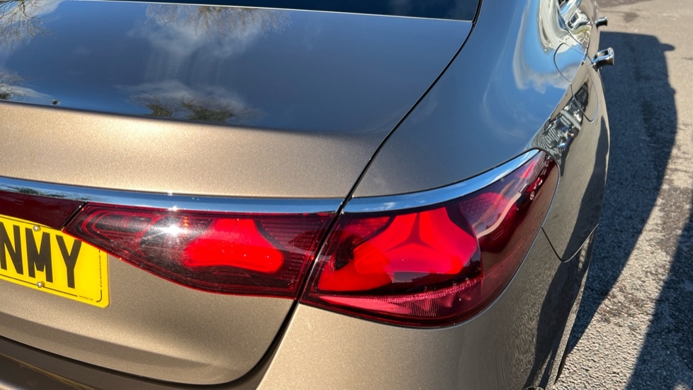 Used Mercedes-Benz E Class 2025 for sale - 76960230: Photo 21