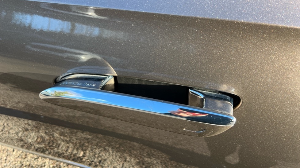 Used Mercedes-Benz E Class 2025 for sale - 76960230: Photo 30