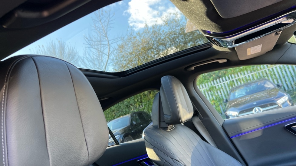 Used Mercedes-Benz E Class 2025 for sale - 76960230: Photo 33