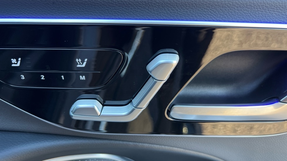 Used Mercedes-Benz E Class 2025 for sale - 76960230: Photo 35