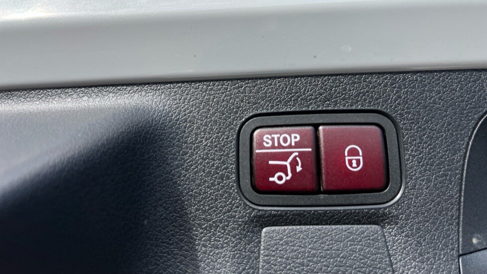 Used Mercedes-Benz CLA 2024 for sale - 75910601: Photo 32