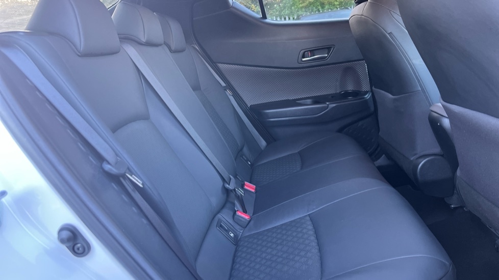 Used Toyota C-HR 2023 for sale - 76415217: Photo 14