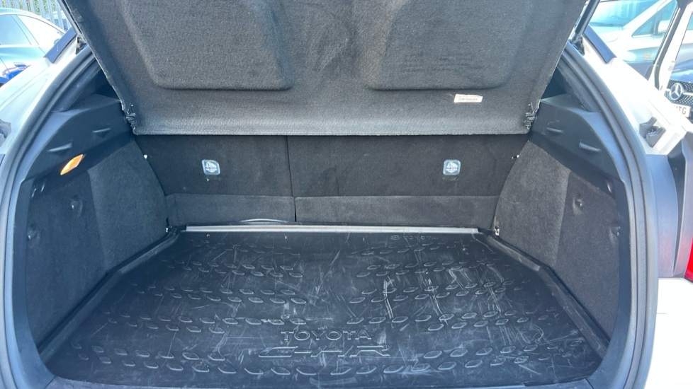 Used Toyota C-HR 2023 for sale - 76415217: Photo 15