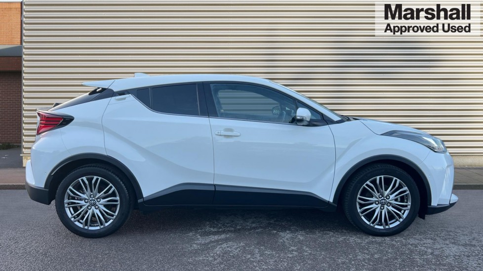 Used Toyota C-HR 2023 for sale - 76415217: Photo 2