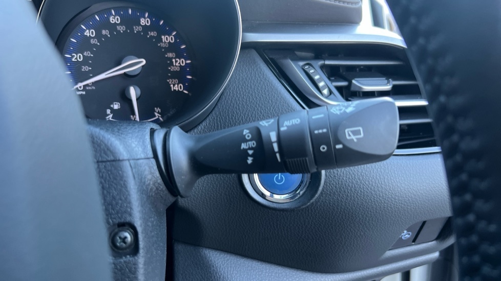 Used Toyota C-HR 2023 for sale - 76415217: Photo 24