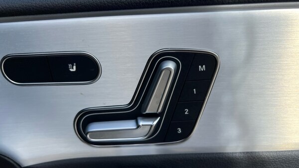 Used Mercedes-Benz CLA 2024 for sale - 76180145: Photo 34