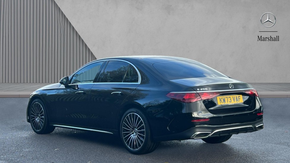 Used Mercedes-Benz E Class 2023 for sale - 76273028: Photo 2