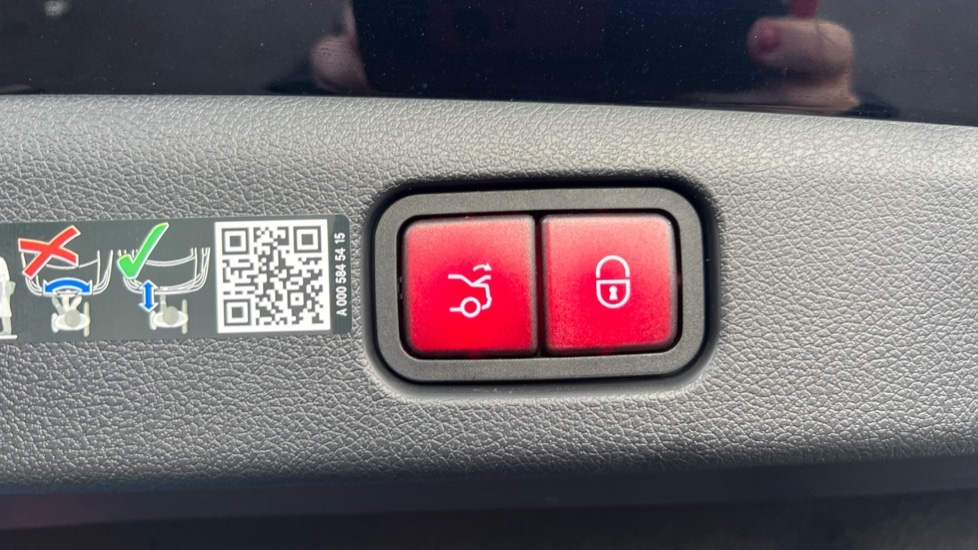Used Mercedes-Benz E Class 2023 for sale - 76273028: Photo 32