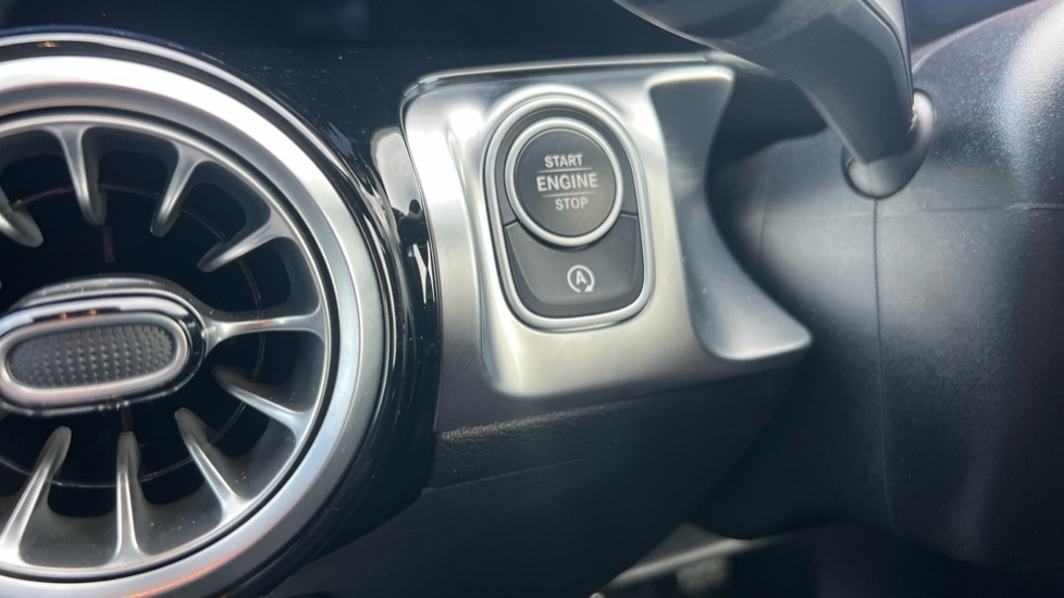 Used Mercedes-Benz GLB 2024 for sale - 76630091: Photo 40