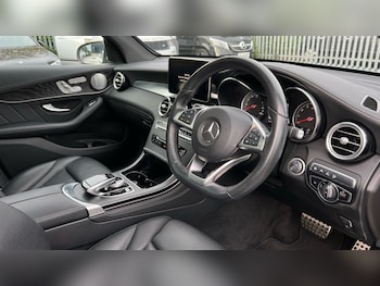 Used Mercedes-Benz GLC 2018 for sale - 76745253: Photo