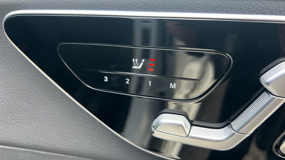 Used Mercedes-Benz GLC 2024 for sale - 76273054: Photo 33