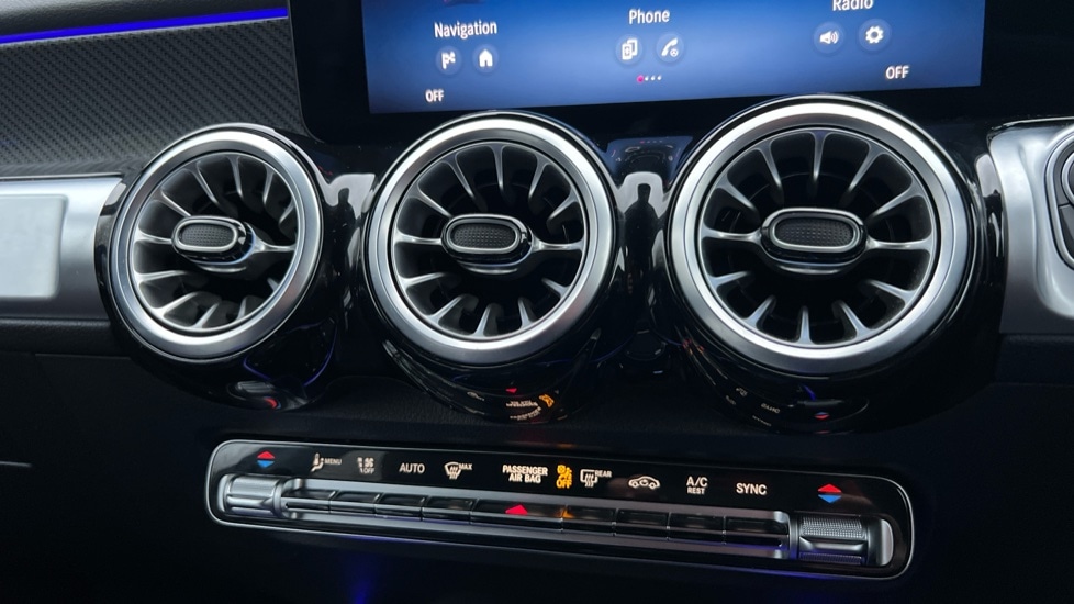 Used Mercedes-Benz GLB 2024 for sale - 77082530: Photo 41