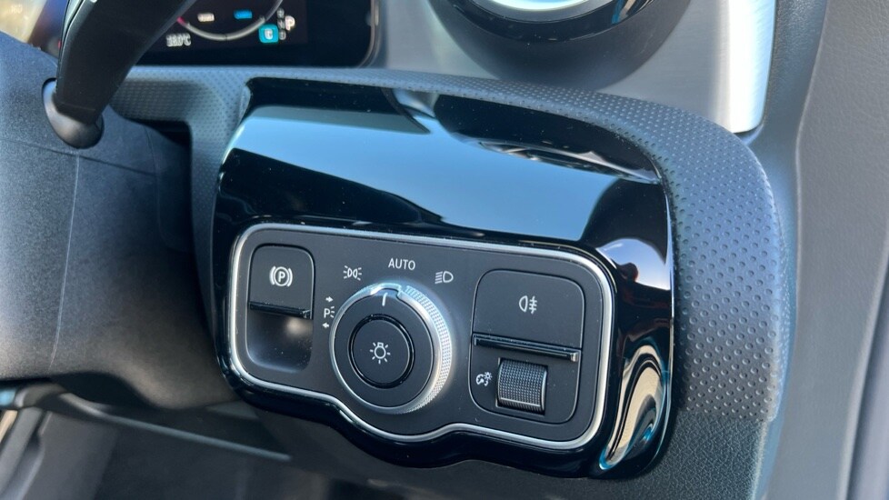 Used Mercedes-Benz CLA 2025 for sale - 76261542: Photo 35