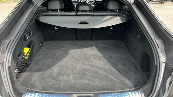 Used Mercedes-Benz GLC 2024 for sale - 76172363: Photo 17