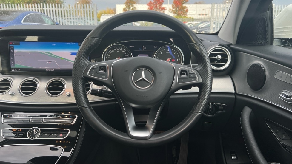 Used Mercedes-Benz E Class 2018 for sale - 76593634: Photo 12