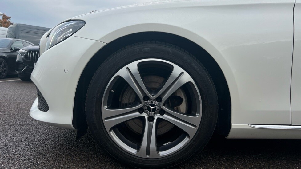 Used Mercedes-Benz E Class 2018 for sale - 76593634: Photo 25
