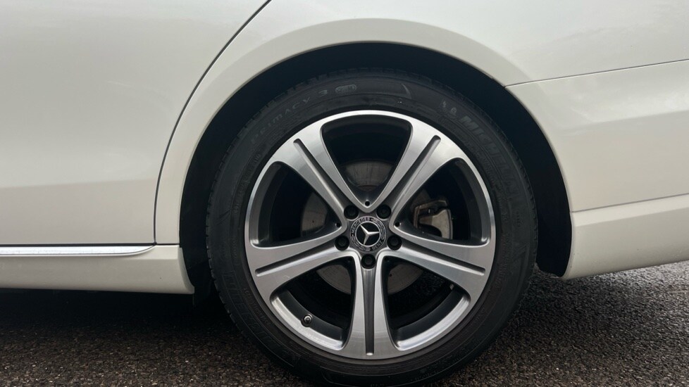 Used Mercedes-Benz E Class 2018 for sale - 76593634: Photo 26