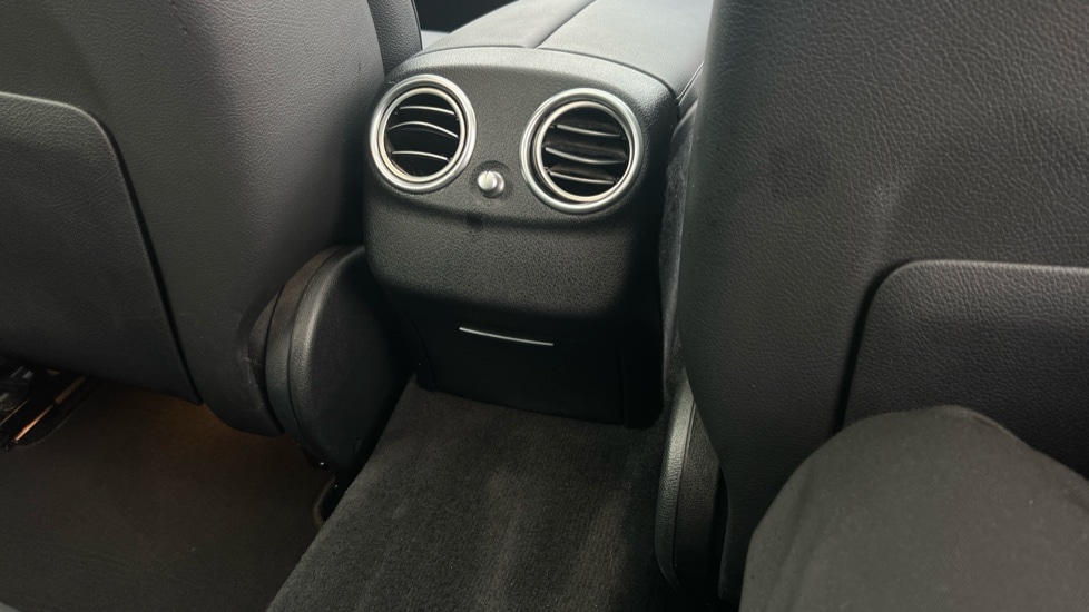 Used Mercedes-Benz E Class 2018 for sale - 76593634: Photo 35