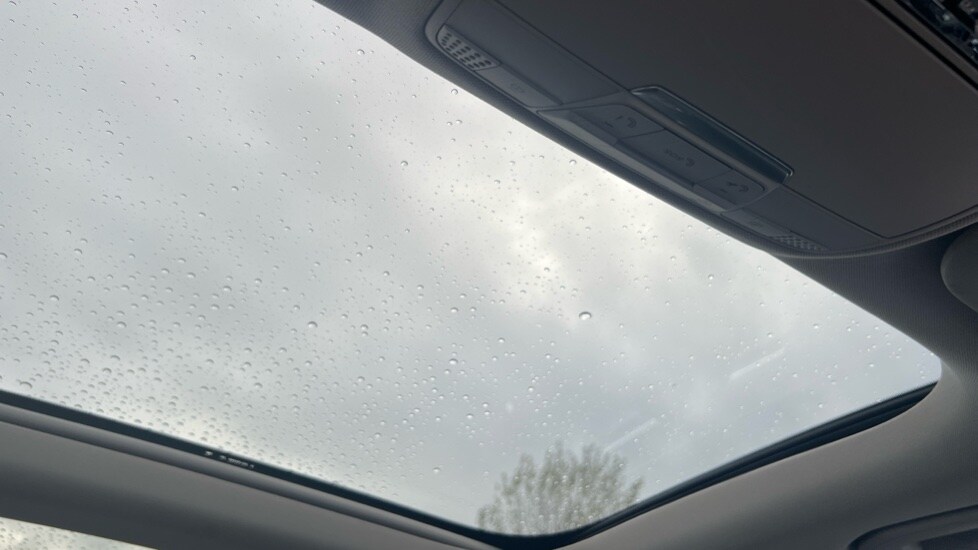 Used Mercedes-Benz E Class 2018 for sale - 76593634: Photo 46