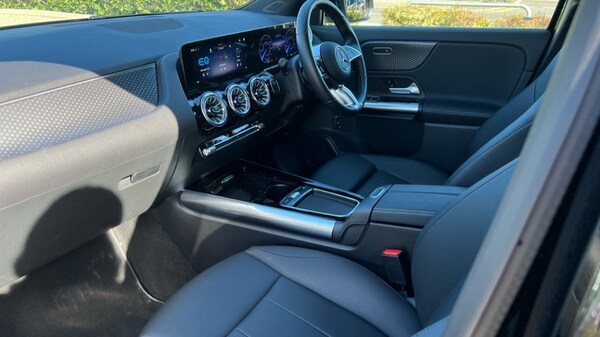 Used Mercedes-Benz EQA 2024 for sale - 75943472: Photo 11