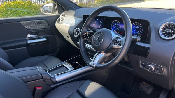 Used Mercedes-Benz EQA 2024 for sale - 75943472: Photo 3