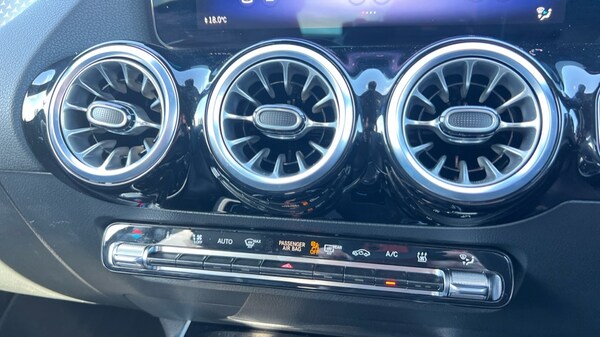 Used Mercedes-Benz EQA 2024 for sale - 75943472: Photo 41