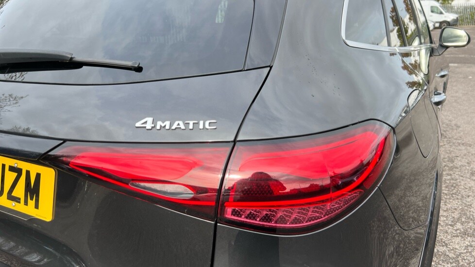 Used Mercedes-Benz GLC 2023 for sale - 76372714: Photo 21