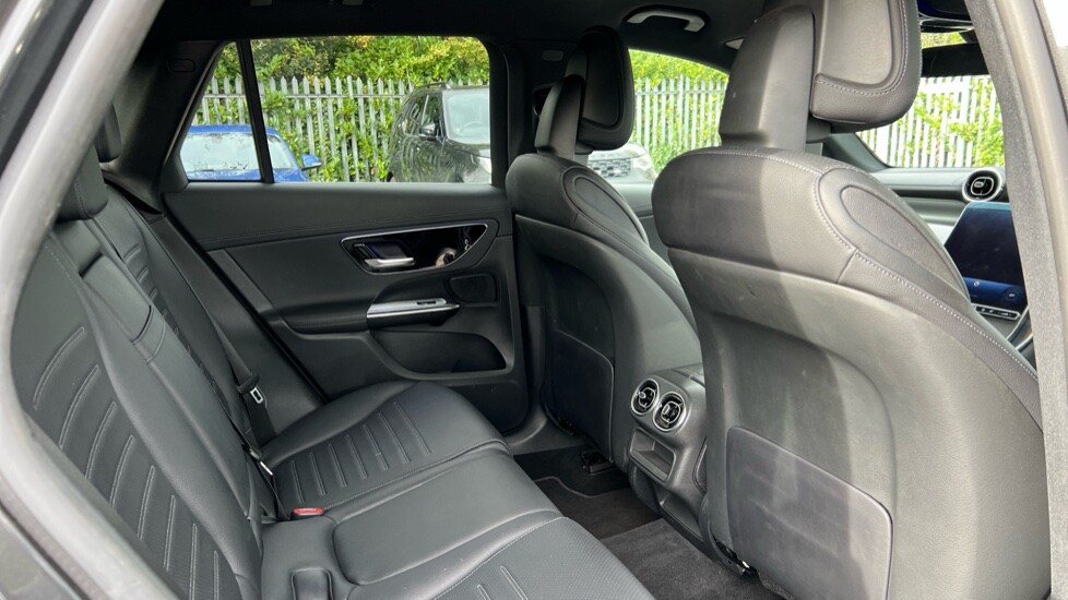 Used Mercedes-Benz GLC 2023 for sale - 76372714: Photo 24