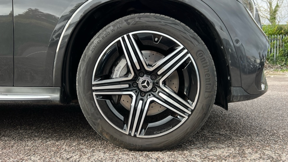 Used Mercedes-Benz GLC 2023 for sale - 76372714: Photo 5