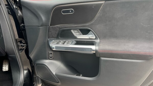 Used Mercedes-Benz GLB 2025 for sale - 76261691: Photo 36