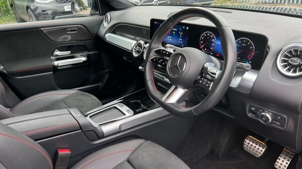 Used Mercedes-Benz GLB 2025 for sale - 76261691: Photo 3