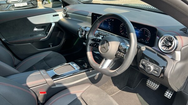 Used Mercedes-Benz CLA 2024 for sale - 75484359: Photo 3