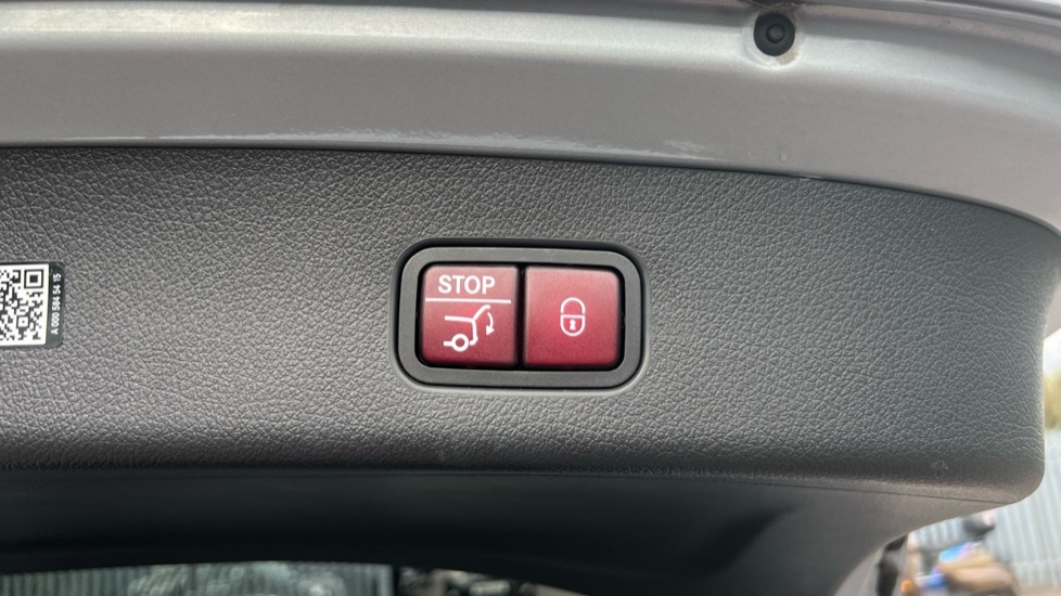 Used Mercedes-Benz GLC 2025 for sale - 76661044: Photo 32