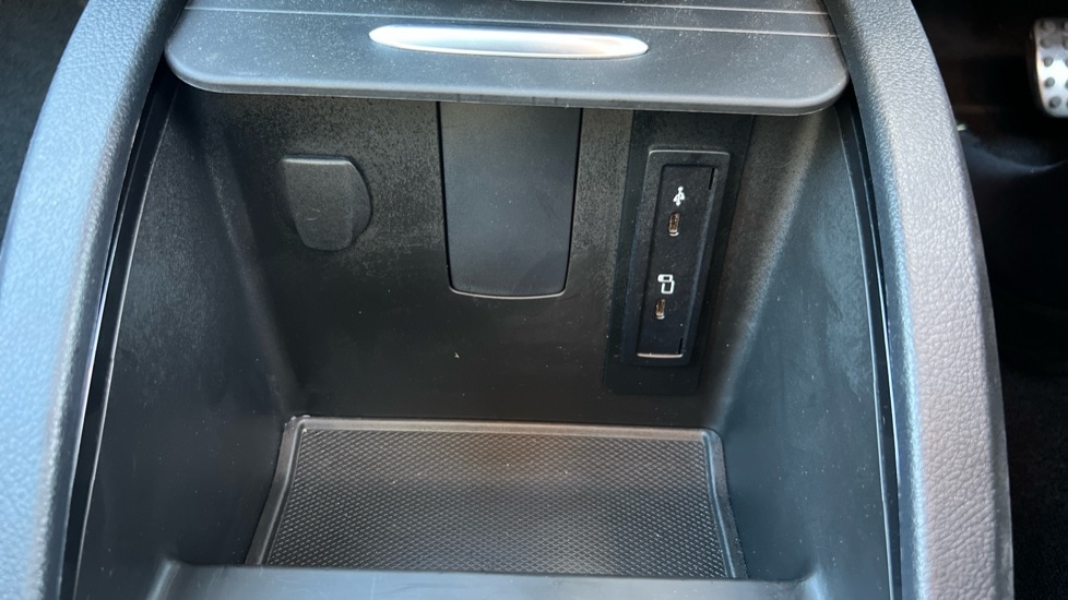 Used Mercedes-Benz V-Class 2024 for sale - 76788184: Photo 43