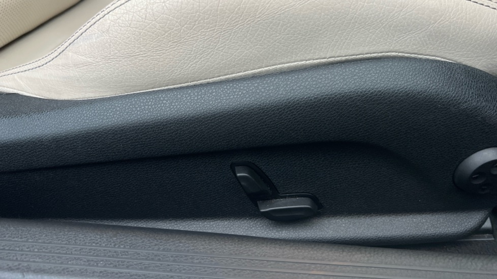 Used Mercedes-Benz C Class 2019 for sale - 76984009: Photo 32