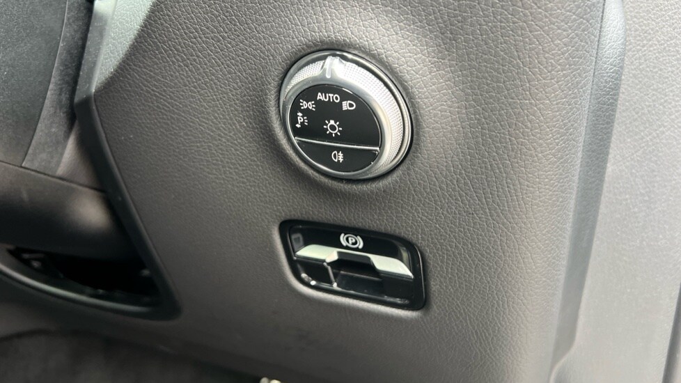 Used Mercedes-Benz GLC 2025 for sale - 76261662: Photo 36