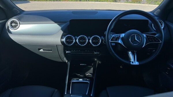 Used Mercedes-Benz EQA 2024 for sale - 75943356: Photo 23