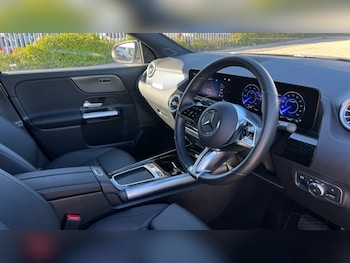 Used Mercedes-Benz EQA 2024 for sale - 75943356: Photo 3