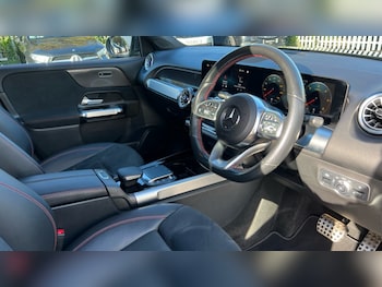 Used Mercedes-Benz GLB 2022 for sale - 76722247: Photo