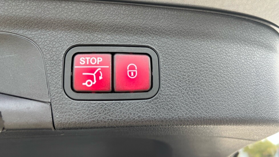 Used Mercedes-Benz GLE-Class 2020 for sale - 76124609: Photo 32