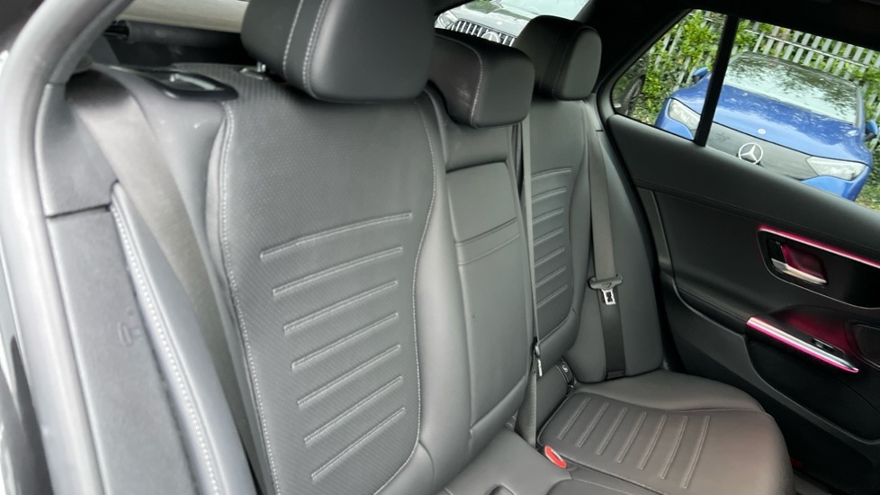 Used Mercedes-Benz C Class 2024 for sale - 76623618: Photo 15